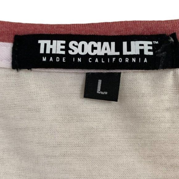 The Social Life‎ Graphic Tee "Big" Roses Unisex L - Picture 4 of 7